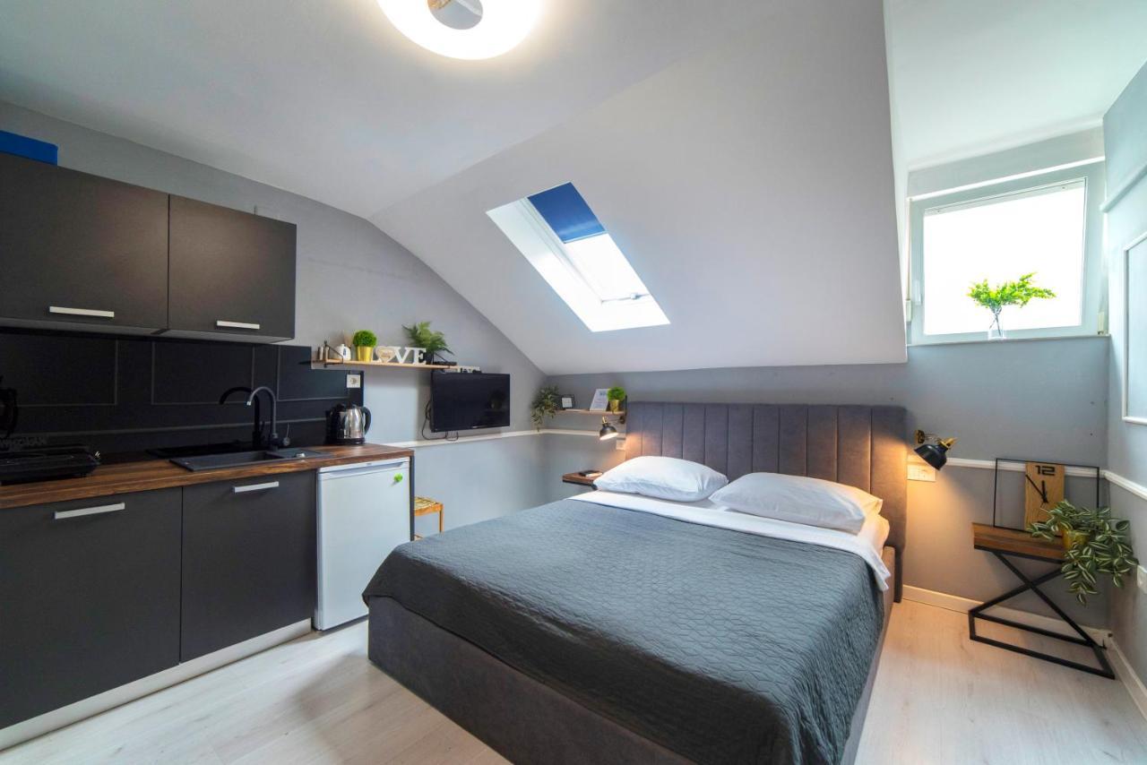 Manuela Studio Apartments, 4Th Floor, No Elevator Zagreb Extérieur photo